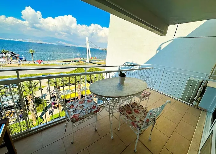 Perfect Sea View With Special Parking Esmirna