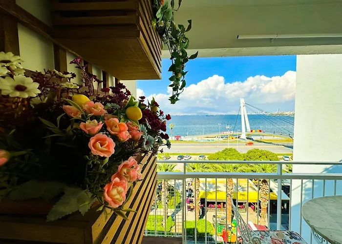 Perfect Sea View With Special Parking Appartement *